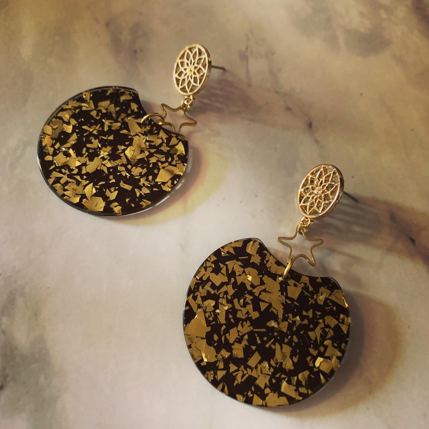 Gold Star Circle Cutout Acrylic Drop Earrings