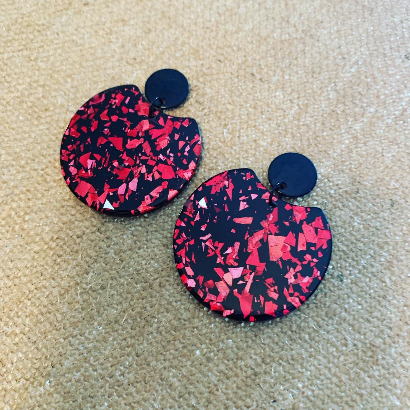 Black & Red Circle Cutout Acrylic Drop Earrings