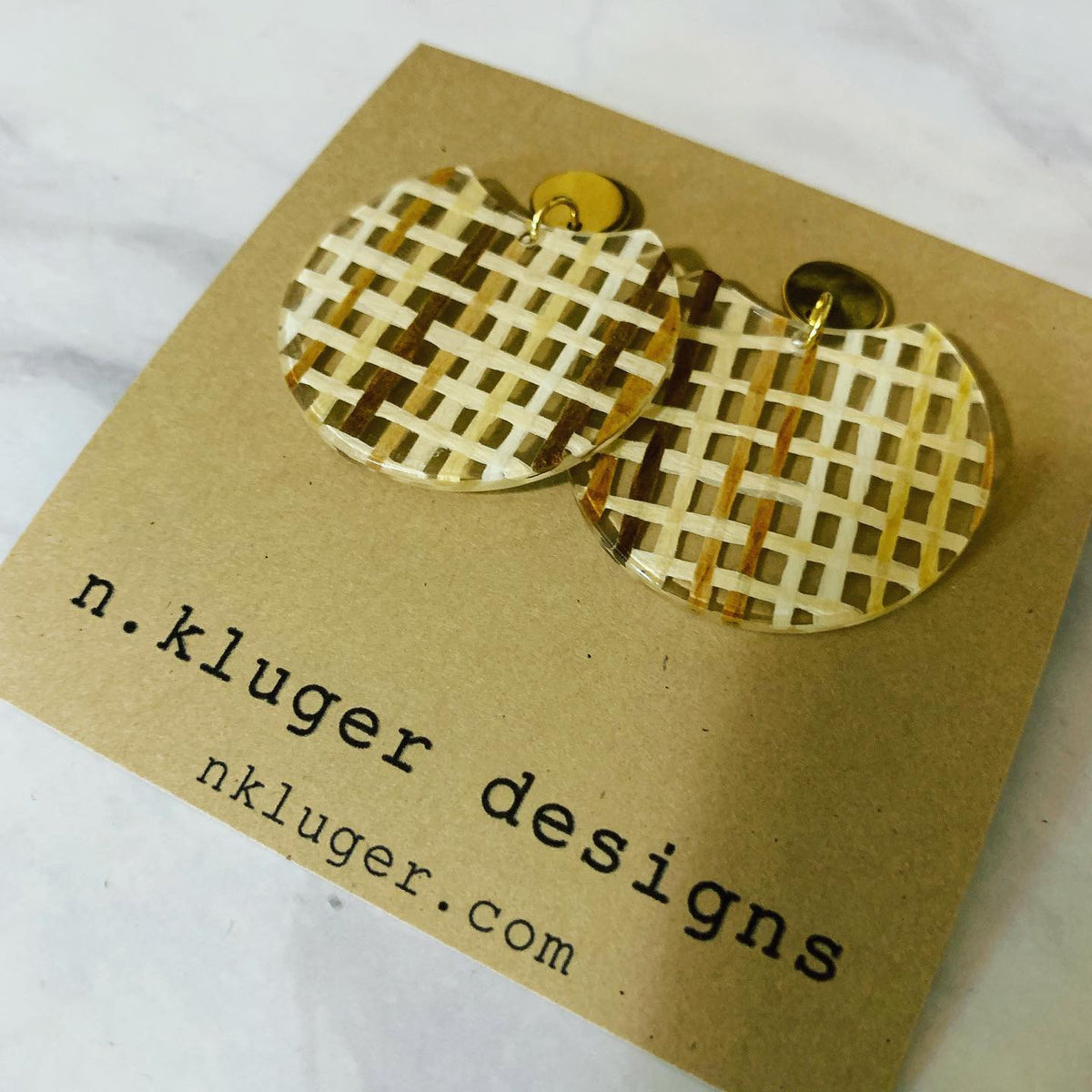 Brown Basketweave Circle Cutout Acrylic Drop Earrings