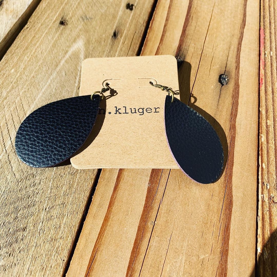 Black Pebbled Leather Drop Earrings with Mauve Backside - N.Kluger Designs Earrings