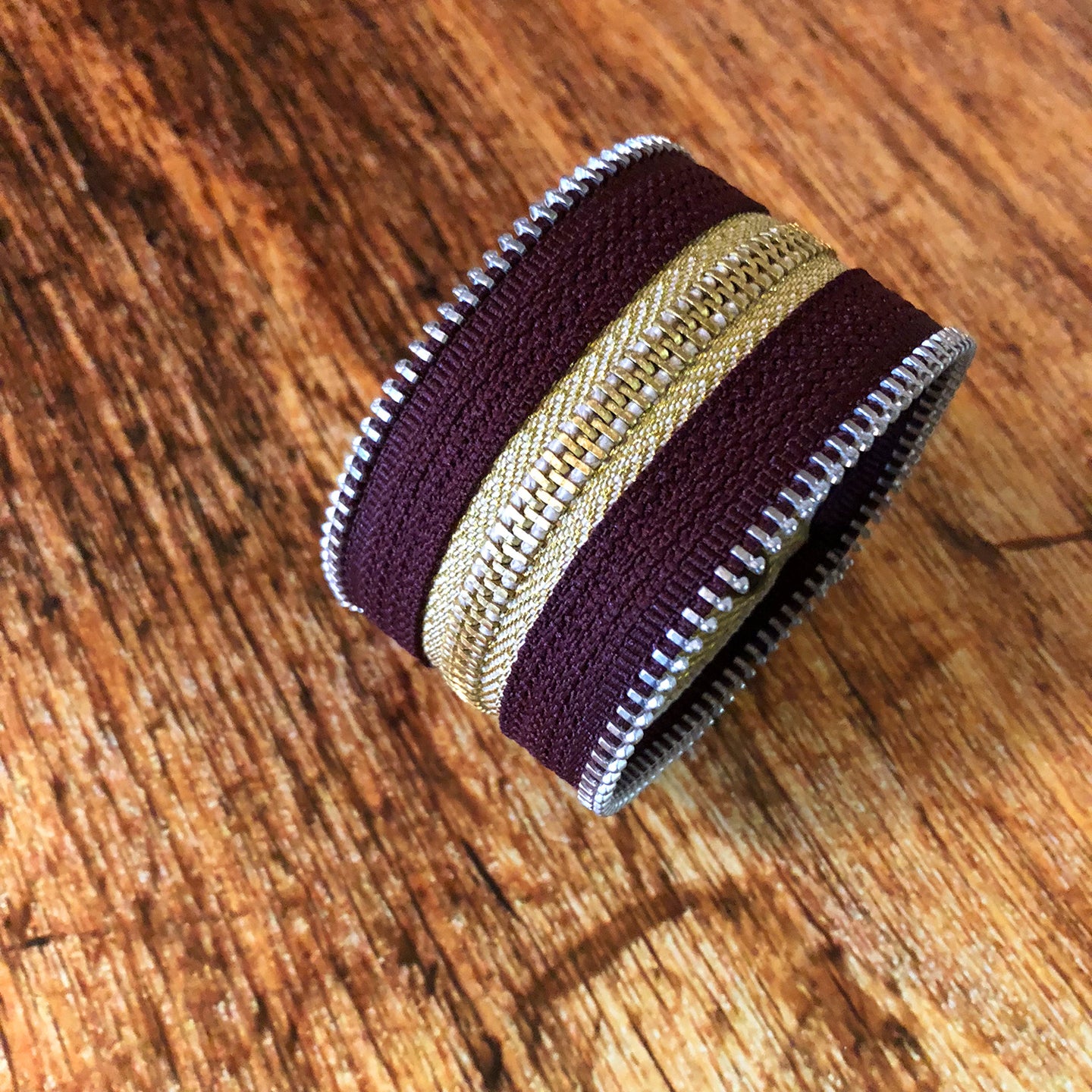 Special Potter Edition: Gryffindor Zip Bracelet - N.Kluger Designs bracelet