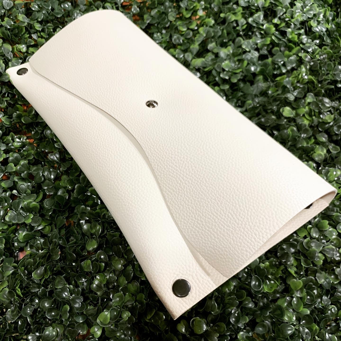 Handmade Snow White Pebbled Leather Clutch